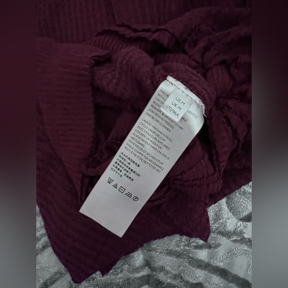 Free People Maroon Oversized Distressed Thermal Long Sleeve Sweater - Picture 2 of 6